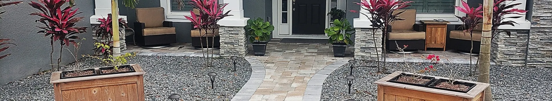 Paver front entry with planters
