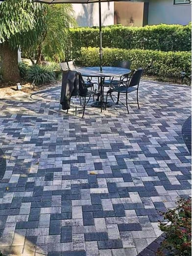 Residential paver patio